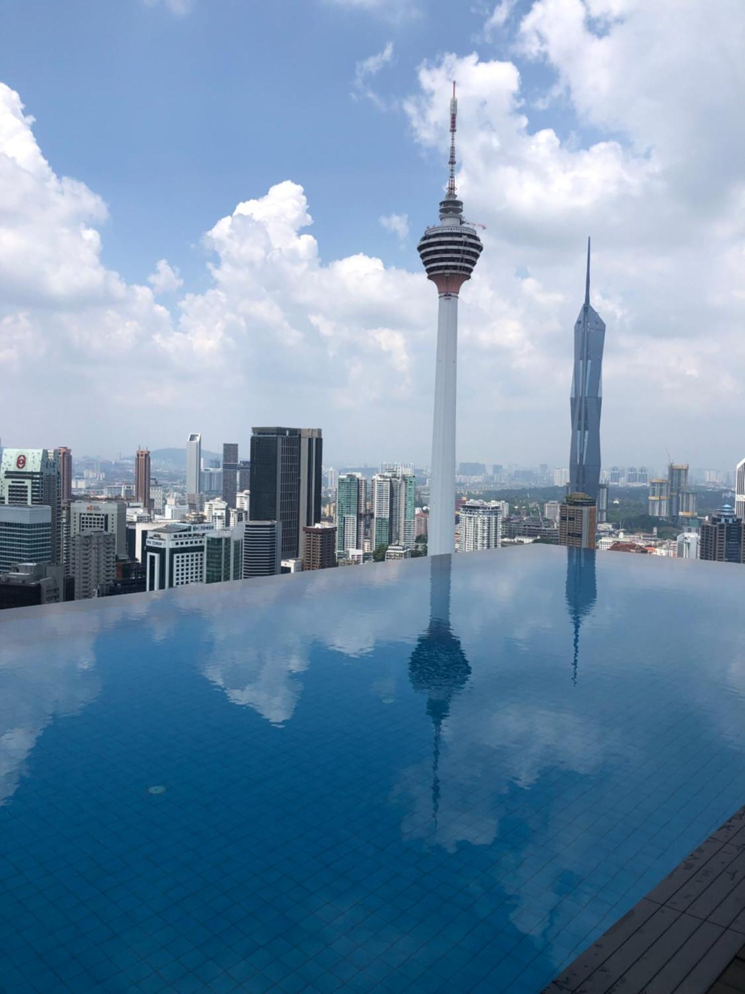 Amazing Pool By Platinum Suites Klcc Куала Лумпур Екстериор снимка